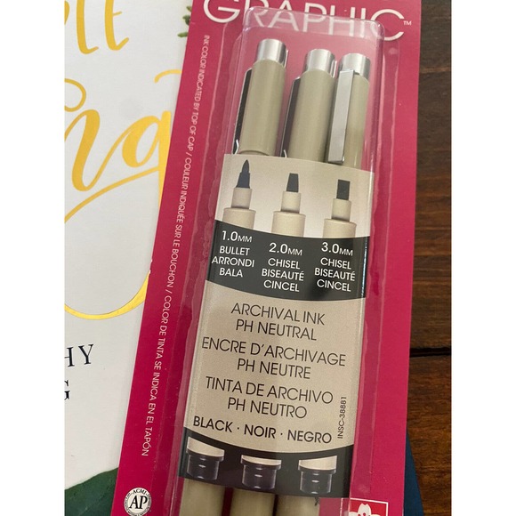 New Pretty simple Lettering Calligraphy Hand Lettering For Beginner + 3 Pens LOT - Picture 2 of 6